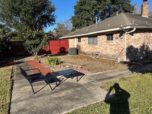 7003 Pyron Way, Houston, TX 77036