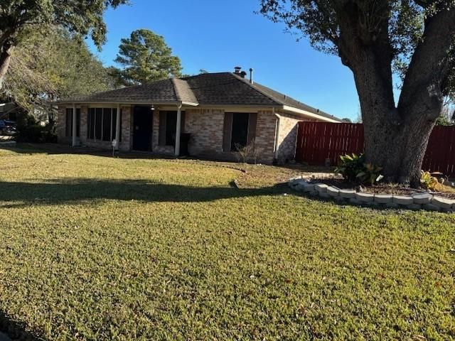 7003 Pyron Way, Houston, TX 77036