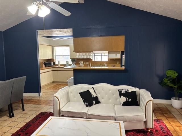 7003 Pyron Way, Houston, TX 77036