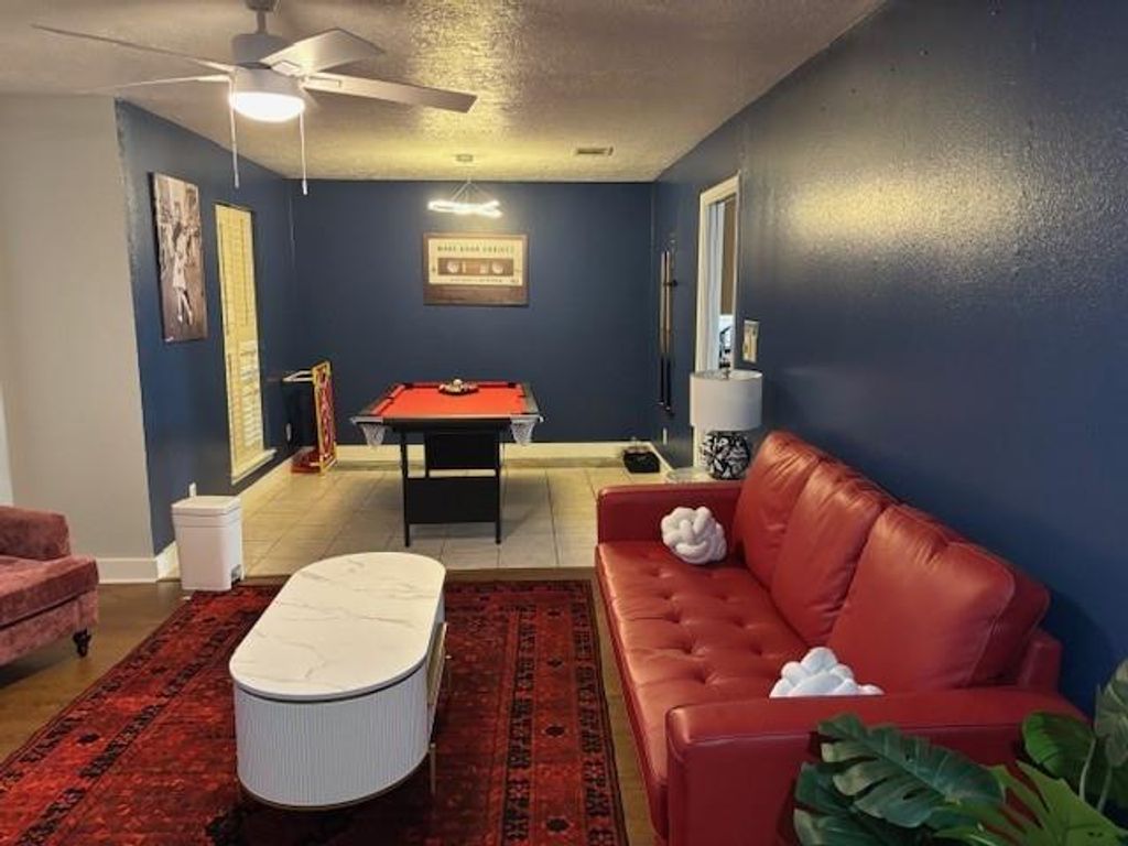 7003 Pyron Way, Houston, TX 77036