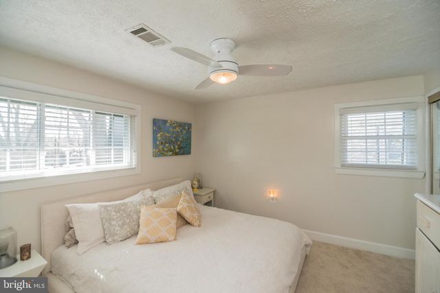415 W BROAD ST, Falls Church, VA 22046