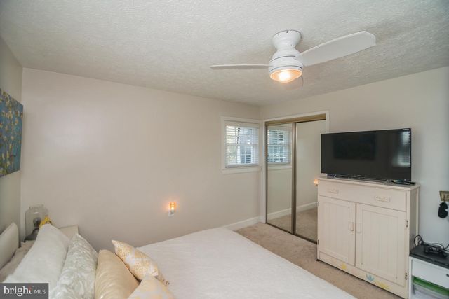 415 W BROAD ST, Falls Church, VA 22046