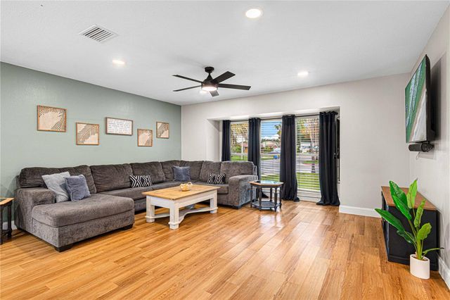 7501 RUSTIC DRIVE, Tampa, FL 33634