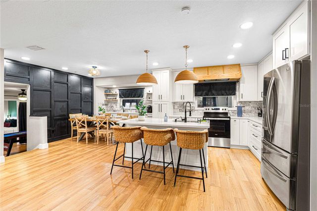 7501 RUSTIC DRIVE, Tampa, FL 33634