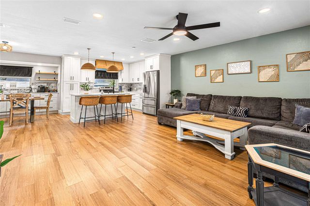 7501 RUSTIC DRIVE, Tampa, FL 33634