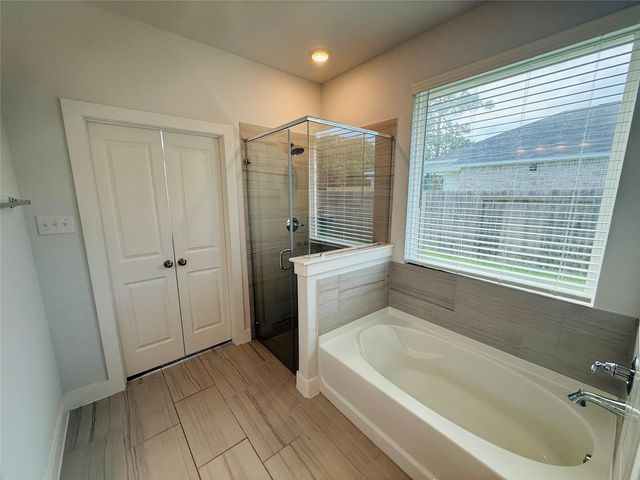 439 S Amherst Drive, West Columbia, TX 77486