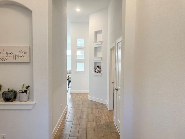 439 S Amherst Drive, West Columbia, TX 77486