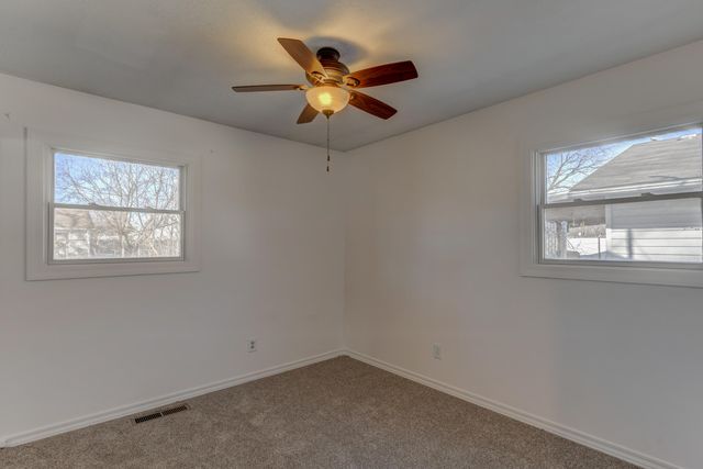 8022 Sycamore Avenue, Highland, IN 46322