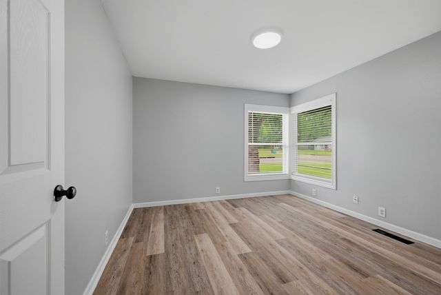 204 N Holly Avenue, Sherman, TX 75092