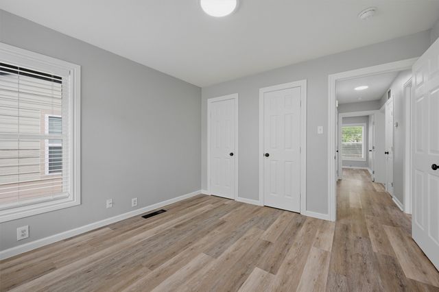 204 N Holly Avenue, Sherman, TX 75092