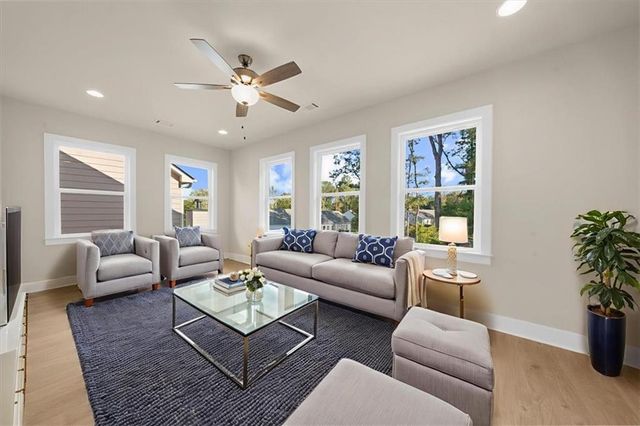 5533 Keswick Drive, Flowery Branch, GA 30542