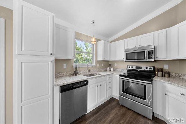 207 Tyndale Drive, O'fallon, MO 63366