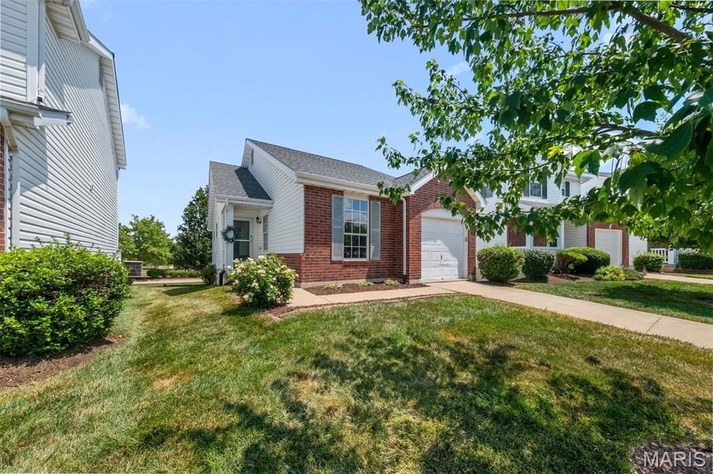 207 Tyndale Drive, O'fallon, MO 63366