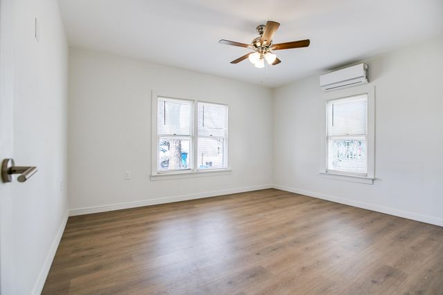 112 N Jefferson Street, Bronte, TX 76933