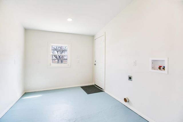 112 N Jefferson Street, Bronte, TX 76933