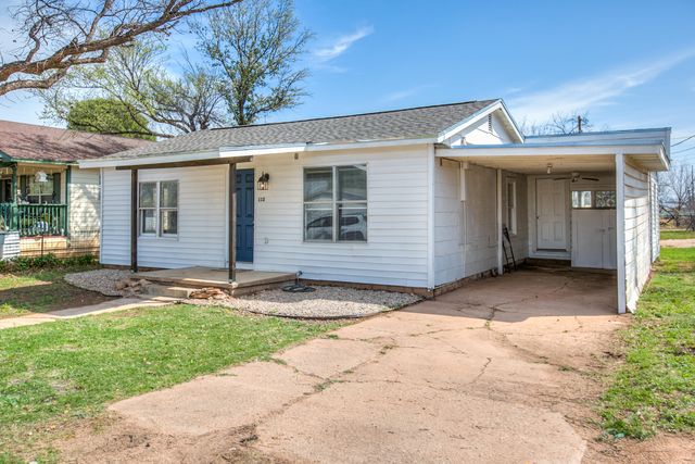 112 N Jefferson Street, Bronte, TX 76933