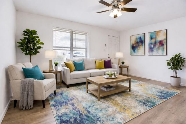 112 N Jefferson Street, Bronte, TX 76933