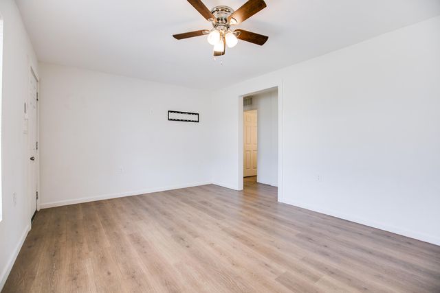 112 N Jefferson Street, Bronte, TX 76933