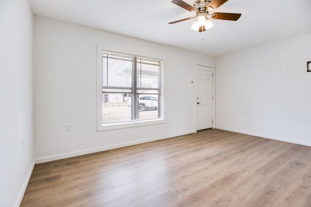 112 N Jefferson Street, Bronte, TX 76933