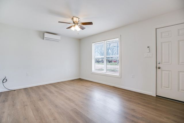 112 N Jefferson Street, Bronte, TX 76933