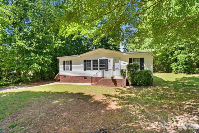 134 Knight N Gail Drive, Mooresville, NC 28115