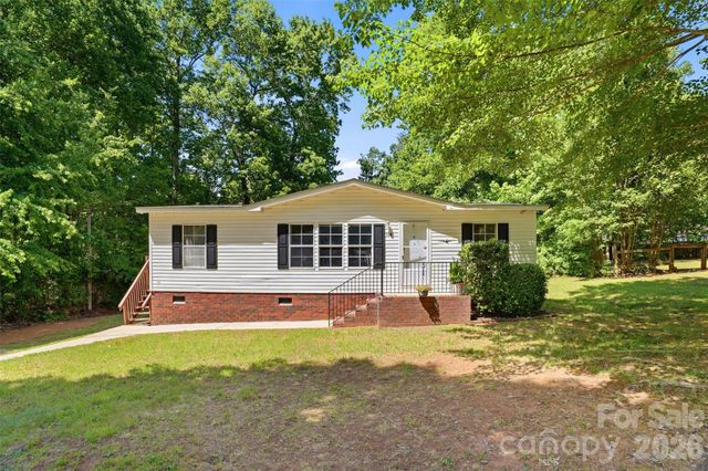 134 Knight N Gail Drive, Mooresville, NC 28115