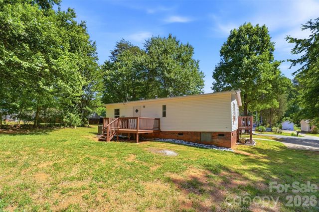 134 Knight N Gail Drive, Mooresville, NC 28115