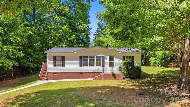 134 Knight N Gail Drive, Mooresville, NC 28115