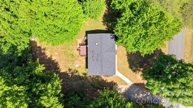 134 Knight N Gail Drive, Mooresville, NC 28115