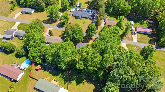 134 Knight N Gail Drive, Mooresville, NC 28115