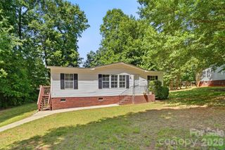 134 Knight N Gail Drive, Mooresville, NC 28115