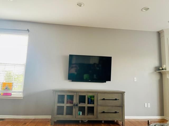 45322 Bartlett Drive, Novi, MI 48377