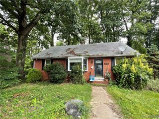 1908 HILLCREST Cir, Richmond, VA 23225
