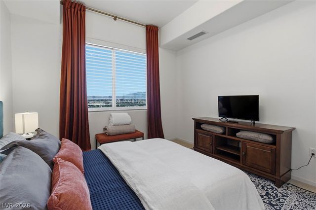 8255 Las Vegas Boulevard 708, Las Vegas, NV 89123