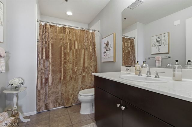 8255 Las Vegas Boulevard 708, Las Vegas, NV 89123