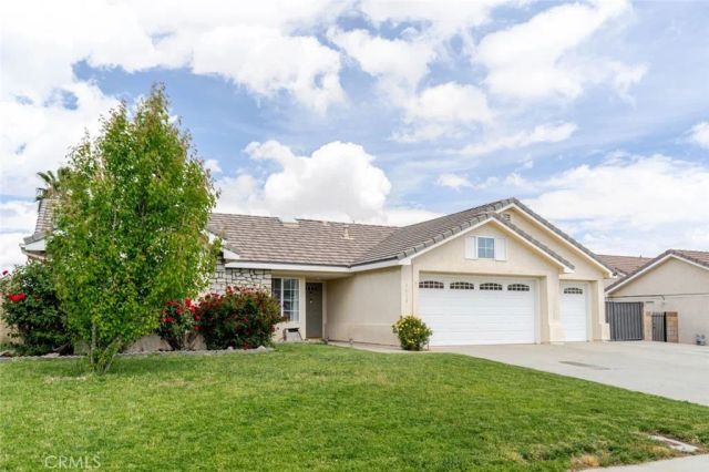 5813 W Avenue L11, Quartz Hill, CA 93536