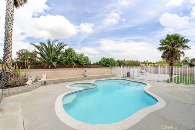 5813 W Avenue L11, Quartz Hill, CA 93536