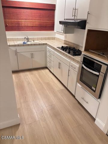 161 Teasdale Street, Thousand Oaks, CA 91360