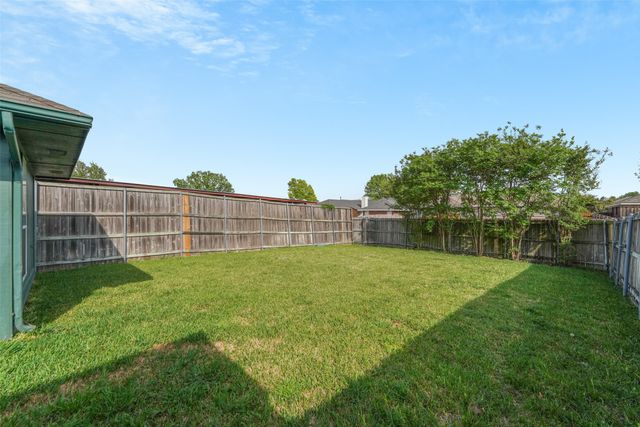 2600 Waterloo Lane, Mesquite, TX 75181