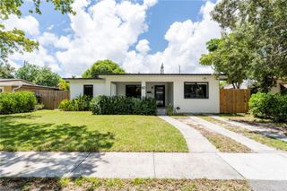 50 NW 124th St, North Miami, FL 33168