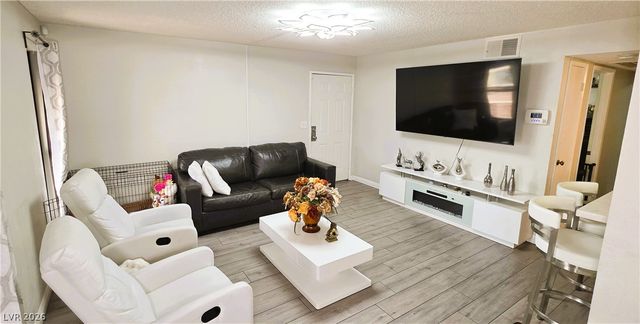 6117 West Oakey Boulevard A, Las Vegas, NV 89146