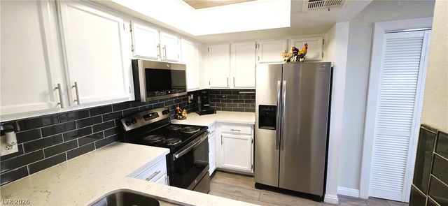 6117 West Oakey Boulevard A, Las Vegas, NV 89146
