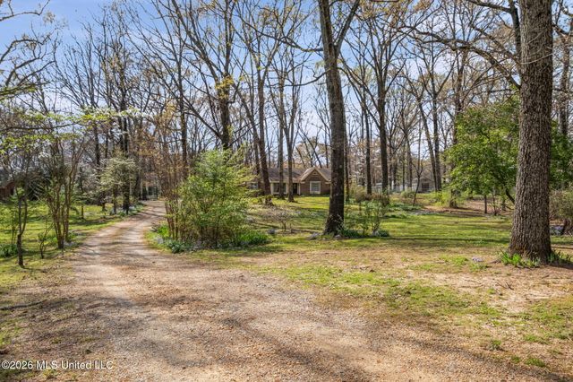 5915 Roman Hill Drive, Olive Branch, MS 38654