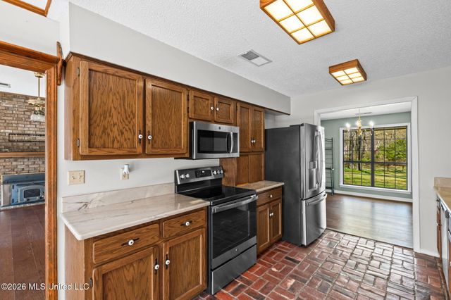 5915 Roman Hill Drive, Olive Branch, MS 38654