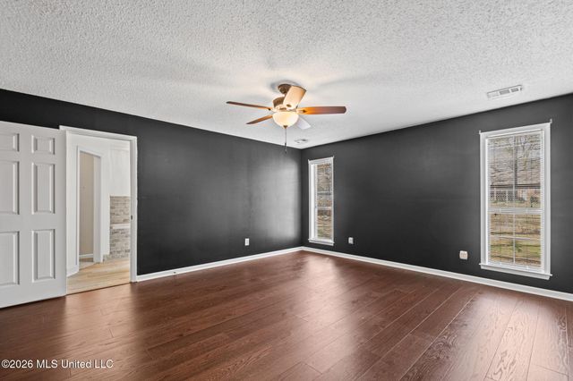 5915 Roman Hill Drive, Olive Branch, MS 38654