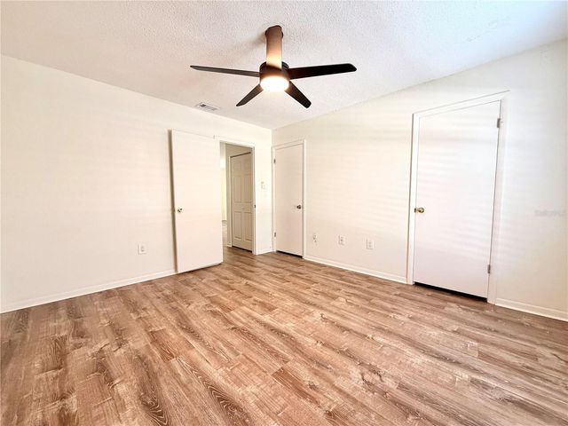 284 115TH AVENUE N 3, St Petersburg, FL 33716