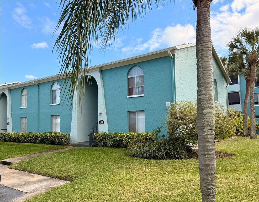 284 115TH AVENUE N 3, St Petersburg, FL 33716