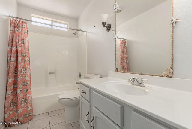 3825 W ROYAL PALM Road, Phoenix, AZ 85051