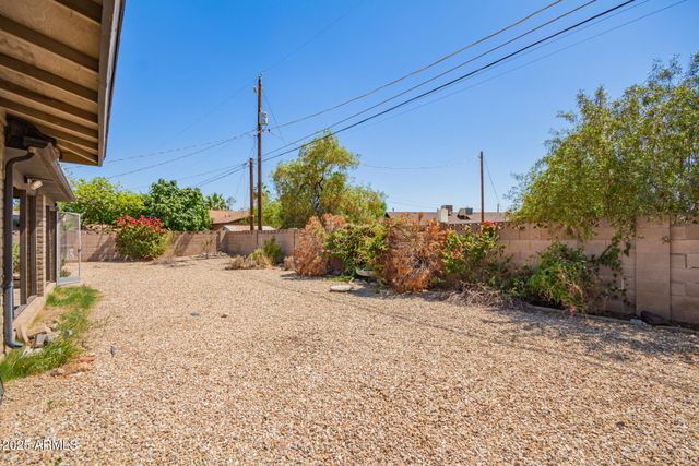 3825 W ROYAL PALM Road, Phoenix, AZ 85051