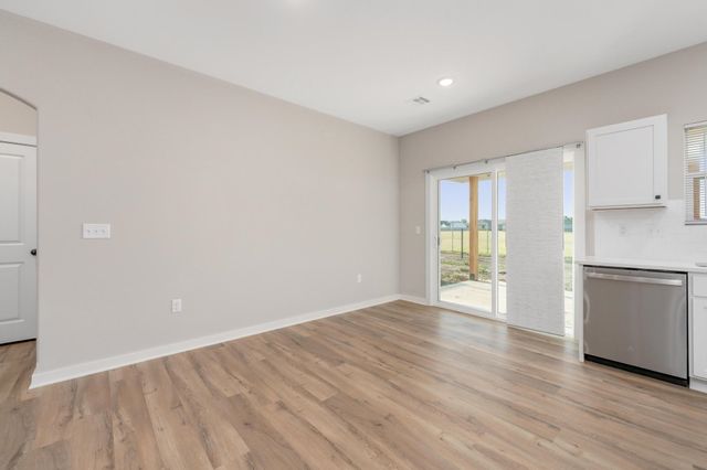 813 N Rainbow Lake St, Wichita, KS 67235